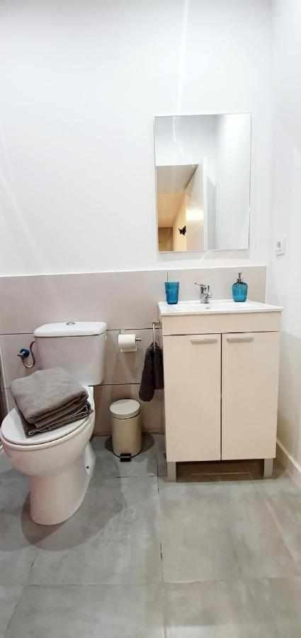 Hostal Urban Basic 略夫雷加特河畔奥斯皮塔莱特 外观 照片
