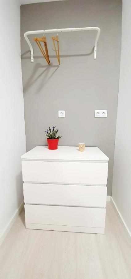 Hostal Urban Basic 略夫雷加特河畔奥斯皮塔莱特 外观 照片
