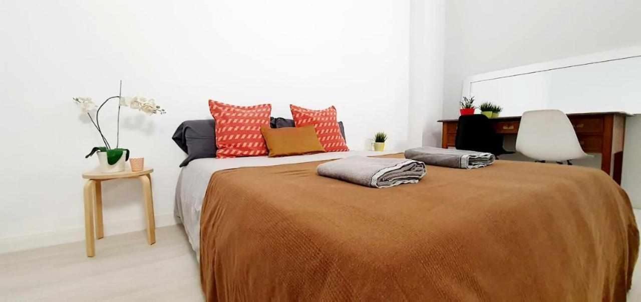 Hostal Urban Basic 略夫雷加特河畔奥斯皮塔莱特 外观 照片