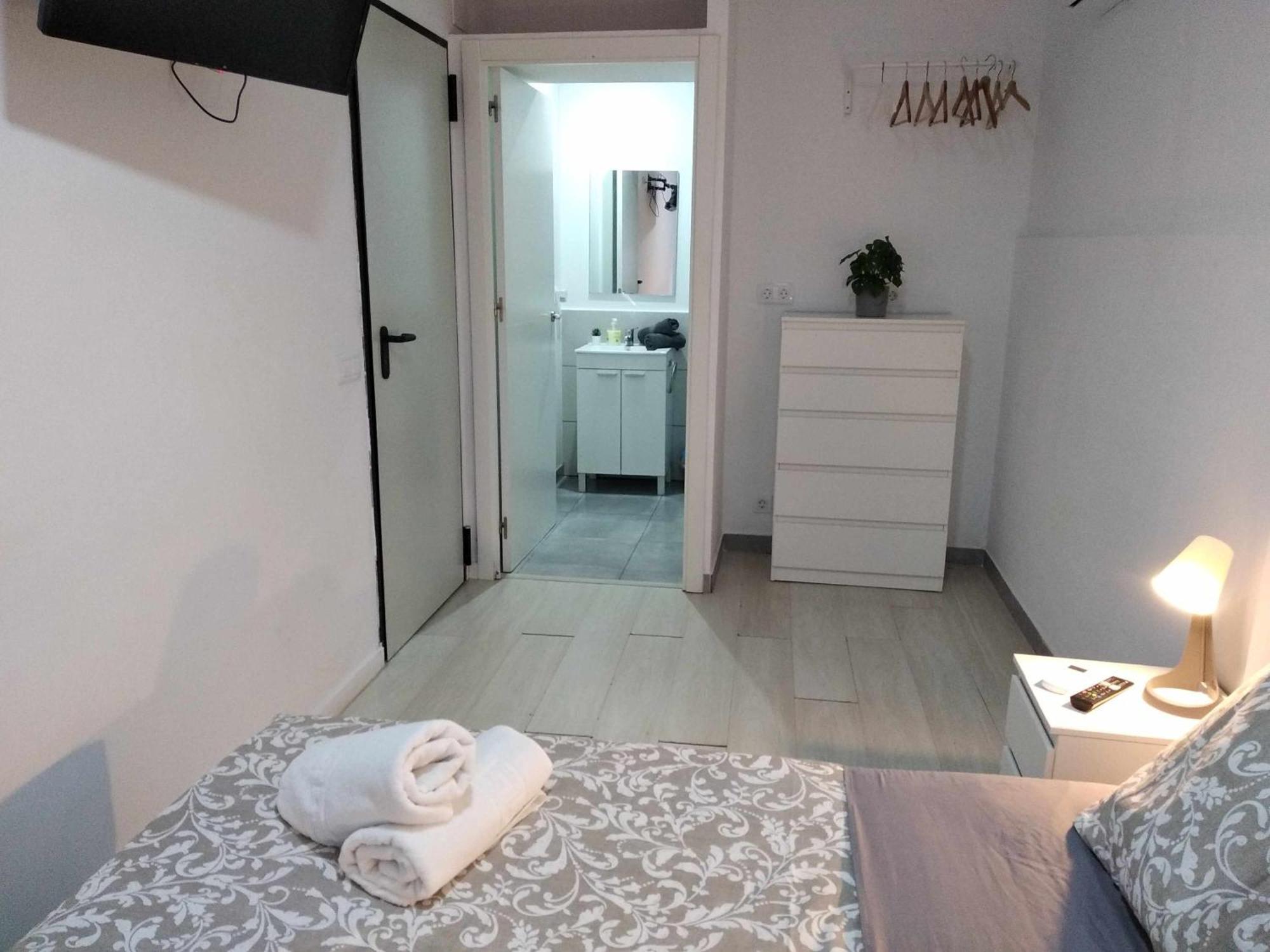 Hostal Urban Basic 略夫雷加特河畔奥斯皮塔莱特 客房 照片